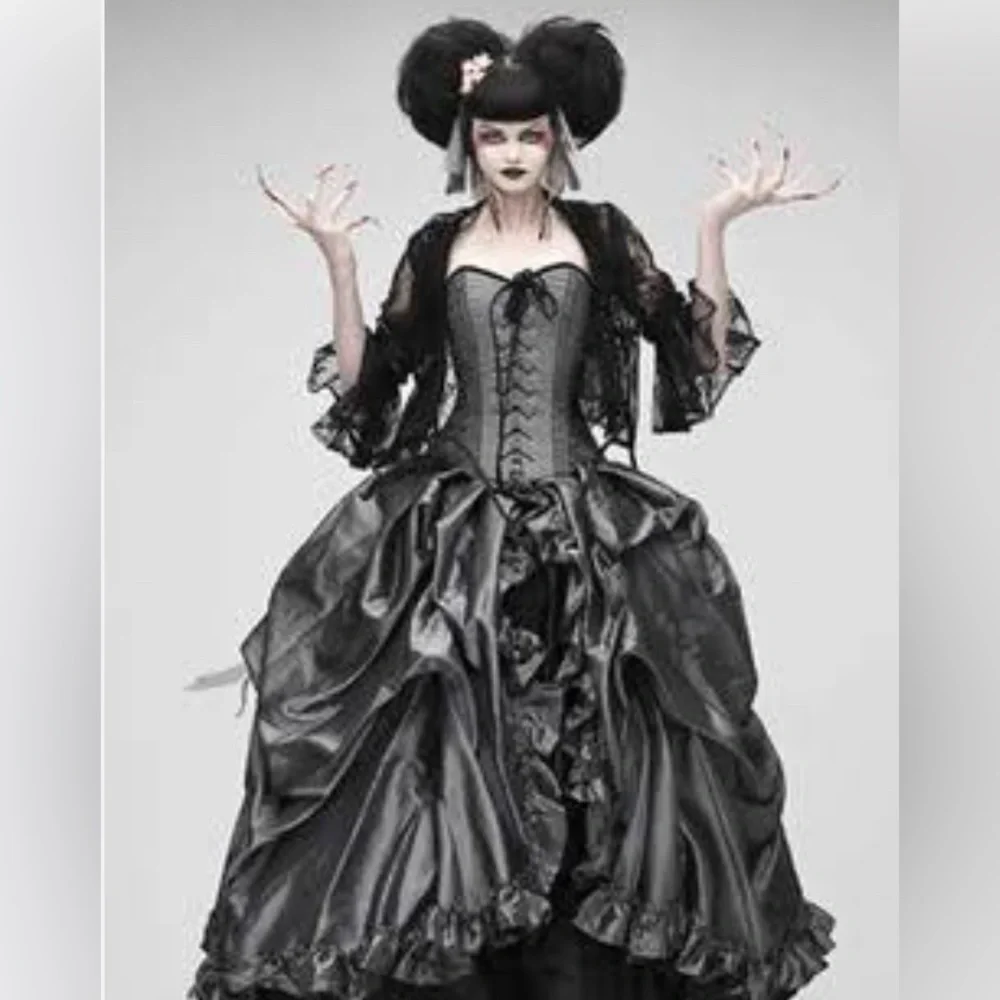 GOTHIC. GALLERY SERPENTINE. Bustles Skirt in Black. Victorian Fashion 18th - Picture 9 of 10